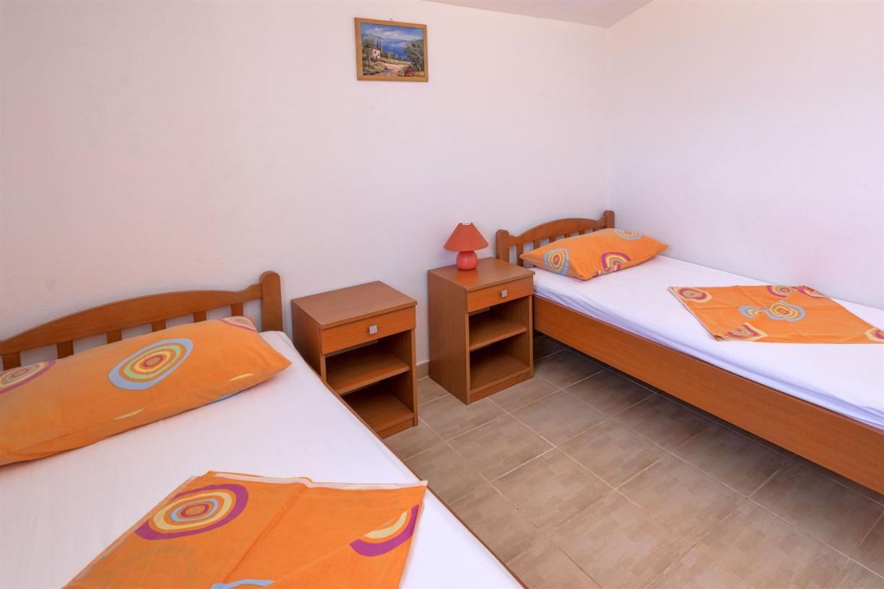 House Plani Rat Počitniška hiša